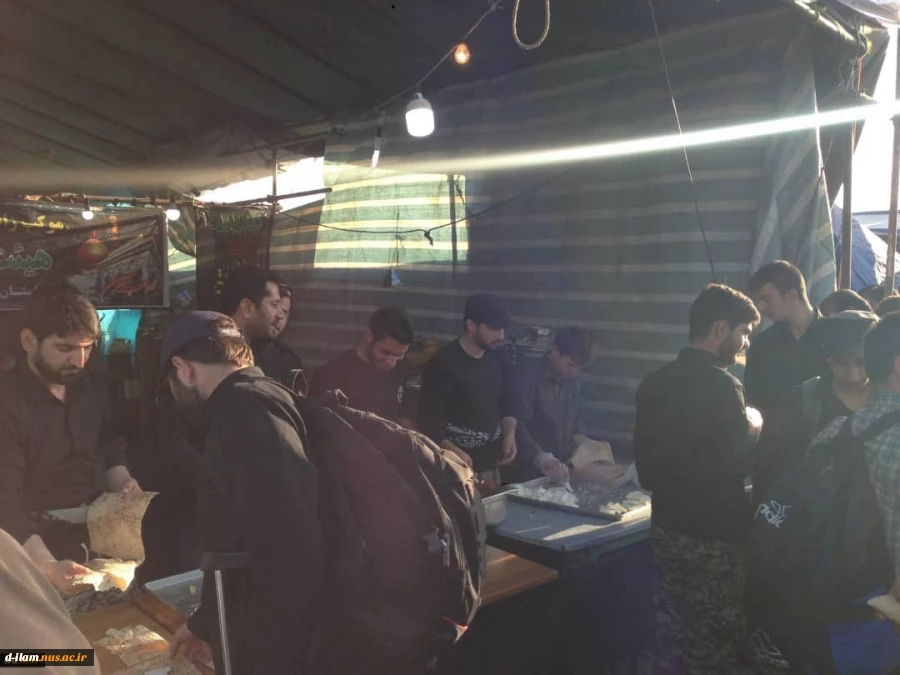 برپائی موکب پذیرائی از زوار اربعین حسینی(ع) توسط بسیج دانشجوئی مرکز پسران ایلام در مرز بین الملی مهران 3