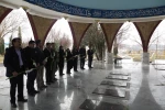 حضور رئیس و کارکنان دانشگاه فنی استان ایلام در مزار شهدای گمنام جهت تجدید میثاق با امام و آرمانهای انقلاب اسلامی
 2