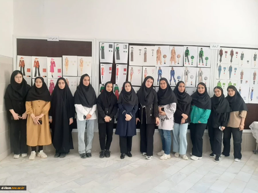 برگزاری ژوژمان پایان نیمسال دوم درس ارزش های خطی در طراحی لباس مربوط به دانشجویان کاردانی طراحی ودوخت  2