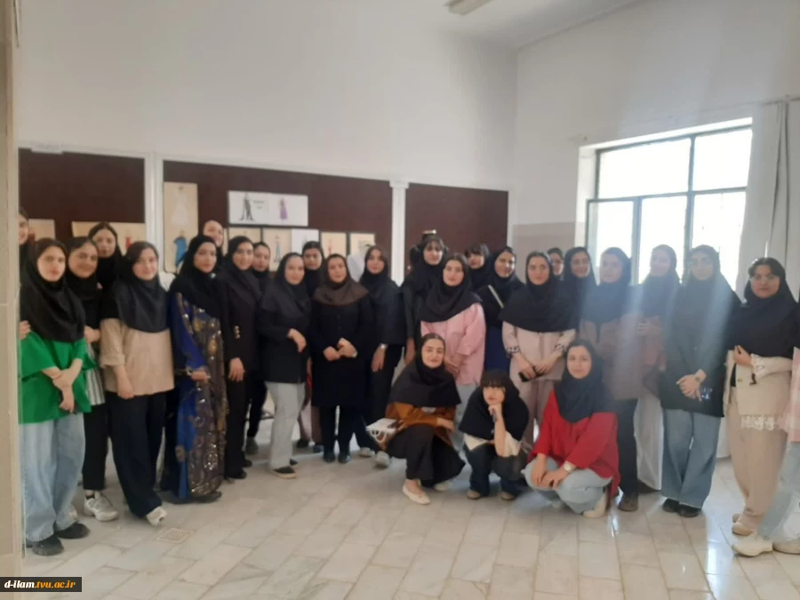 برگزاری ژوژمان پایان نیمسال دوم درس زیورآلات در پوشاک مربوط به دانشجویان کارشناسی طراحی لباس  2