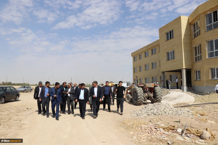 بازدید معاون پژوهشی وزارت علوم، تحقیقات و فناوری به همراه ریاست دانشگاه ملی مهارت از پروژه شهر کبودرآهنگ
 2