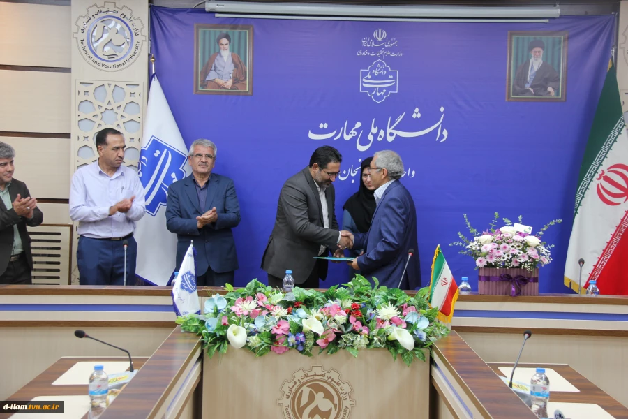 با حضور معاون فرهنگی و دانشجویی دانشگاه ملی مهارت صورت گرفت؛

آیین تکریم و معارفه سرپرست آموزشکده پسران زنجان (الغدیر) ـ واحد استانی زنجان 2