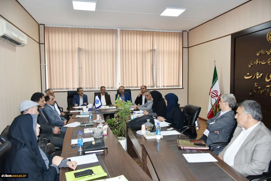 با حضور رییس دانشگاه ملی مهارت

سومین جلسه شورای چاپ و نشر دانشگاه ملی مهارت برگزار شد
 2