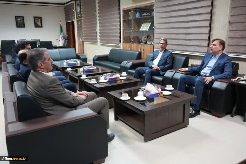 دیدار رئیس دانشگاه ملی مهارت با استاندار بوشهر
 2