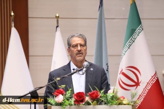 رئیس دانشگاه ملی مهارت در آیین افتتاحیه سومین همایش ملی مهارت‌افزایی، هدایت شغلی و صلاحیت حرفه‌ای در آموزش عالی کشور:

جامعه امروز نیازمند تبدیل دانش به توانایی است/ ناترازی بین مدرک و مهارت چالشی مهم در کشور است و چاره آن تربیت تکنیسین‌ توانمند است