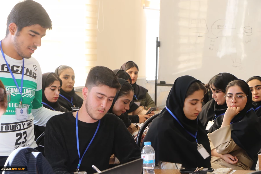 برگزاری رویداد استارتاپی  «هم‌سویی نوآوری و مهارت در گام‌های کارآفرینانه» به مناسبت هفته جهانی کارـفرینی در آموزشکده دختران ایلام 5