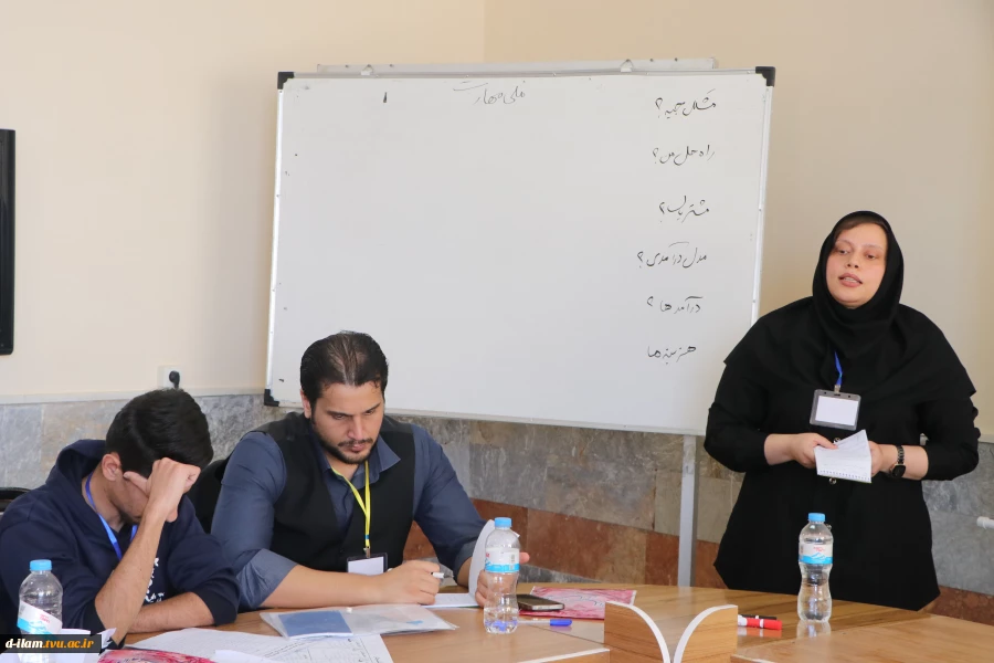 برگزاری رویداد استارتاپی  «هم‌سویی نوآوری و مهارت در گام‌های کارآفرینانه» به مناسبت هفته جهانی کارـفرینی در آموزشکده دختران ایلام 6