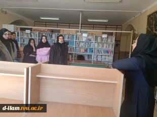 بازدید دانش آموزان هنرستان فاطمیه از آموزشکده دختران ایلام به مناسبت هفته جهانی کار آفرینی 3