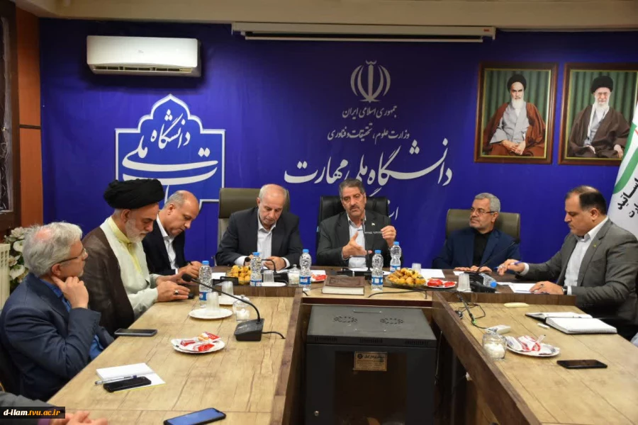 نشست رئیس دانشگاه ملی مهارت با اعضای هیئت‌علمی در آموزشکده پسران رشت (شهید چمران) _ واحد استانی گیلان
 2