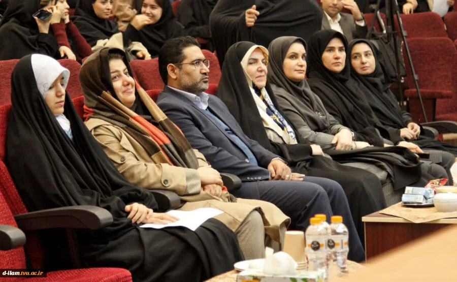 پیام تحول معاونت فرهنگی و دانشجویی درآیین ملی گرامیداشت روز دانشجو طنین انداز شد
 2