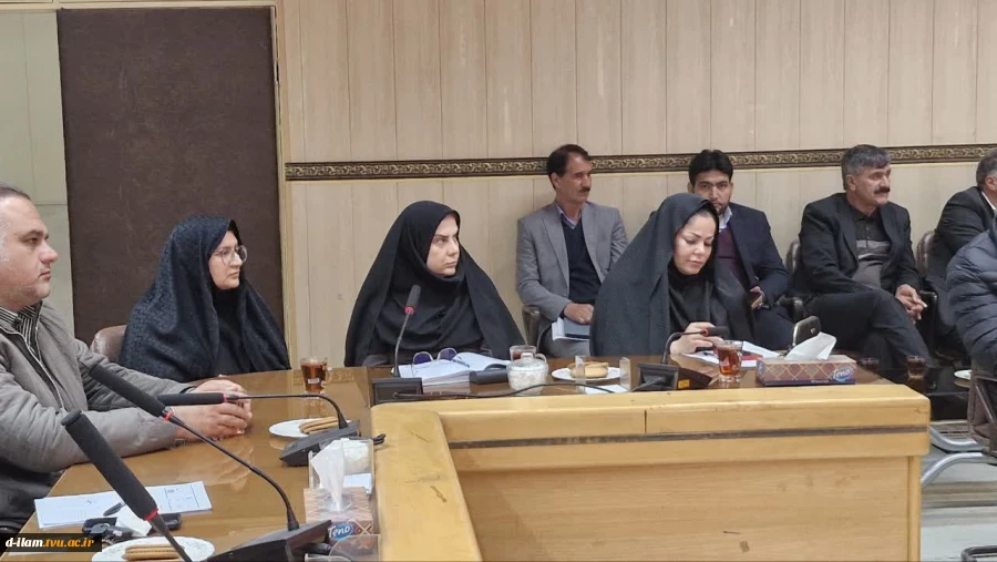 حضوررئیس آموزشکده دختران ایلام در جلسه شورای اداری شهرستان 2