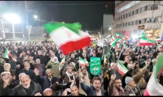 حضور کارکنان دانشگاه ملی مهارت واحد استان ایلام در سی‌وششمین شب حضور پرشور و شعور مردم ولایت‌مدار ایلام در خیابان‌ها و بیعت با ولایت فقیه و آرمان‌های نظام مقدس جمهوری اسلامی ایران