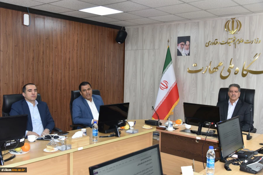 برگزاری جلسه نقش‌آفرینی دانشگاه در بازسازی و تاب‌آوری اجتماعی پس از جنگ تحمیلی رمضان
 2