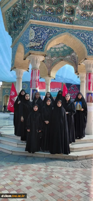  دانشجویان آموزشکده دختران  ایلام در مراسم تشییع و وداع با رهبر شهید حضرت آیت‌الله‌العظمی امام سیدعلی خامنه‌ای و خانواده شهید ایشان حضور داشتند.